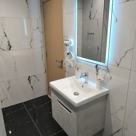 아파트 James Studio