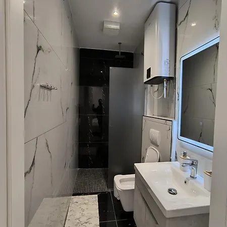 James Studio 아파트 *